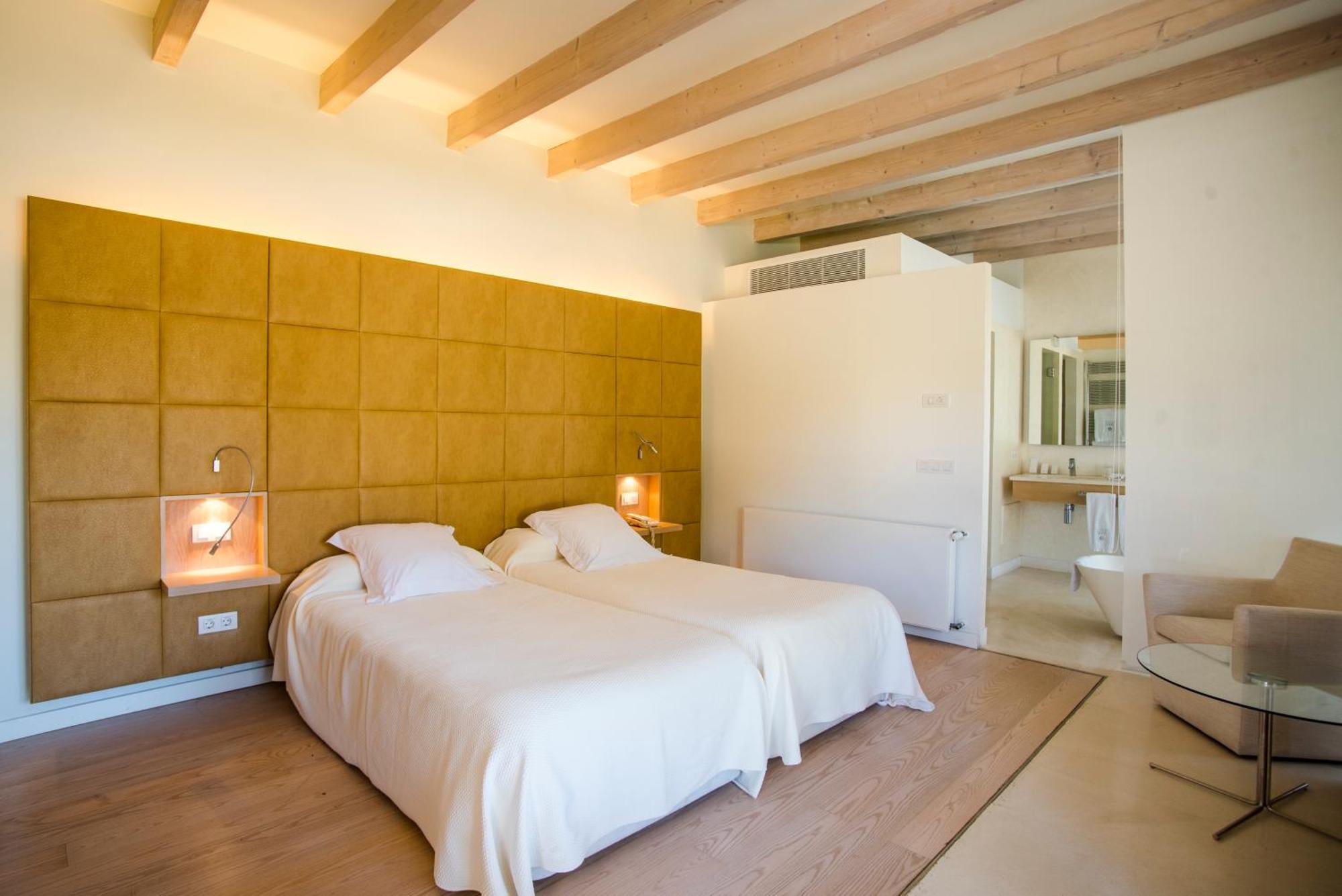 Double or Twin Room,1207523704:JPEG